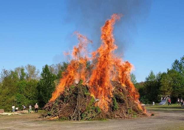 2019_04_23_Osterfeuer (1)