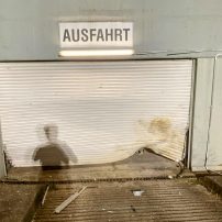 Die Feuerwehr Rodenbach wurde gemeinsam mit der Drehleiterkomponente aus Langenselbold zu einer unklaren Rauchentwicklung aus einer Tiefgarage ...

Laufende Nummer: 115/2024