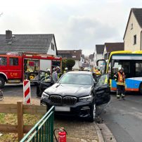 Die Feuerwehr Rodenbach wurde zusammen mit dem Rettungsdienst am Dienstagmittag gegen 13 Uhr zu einem Verkehrsunfall mit eingeklemmten Personen ...

Laufende Nummer: 27/2025