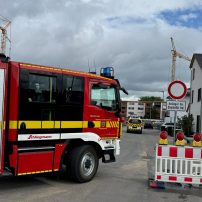 Die Feuerwehr Rodenbach wurde zur Unterstützung des Rettungsdienstes in die Adolf-Reichwein-Straße alarmiert. Dort war es in einer Baugrube…

Laufende Nummer: 49/2026