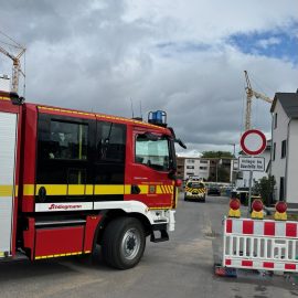 Die Feuerwehr Rodenbach wurde zur Unterstützung des Rettungsdienstes in die Adolf-Reichwein-Straße alarmiert. Dort war es in einer Baugrube…

Laufende Nummer: 49/2026